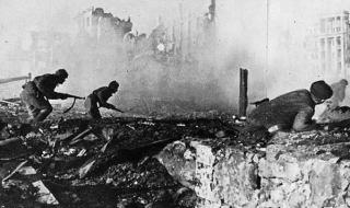 8月15日日本投降图片